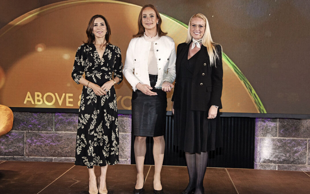 Caroline Farberger is awarded the Womenomics Leadership Award 2022